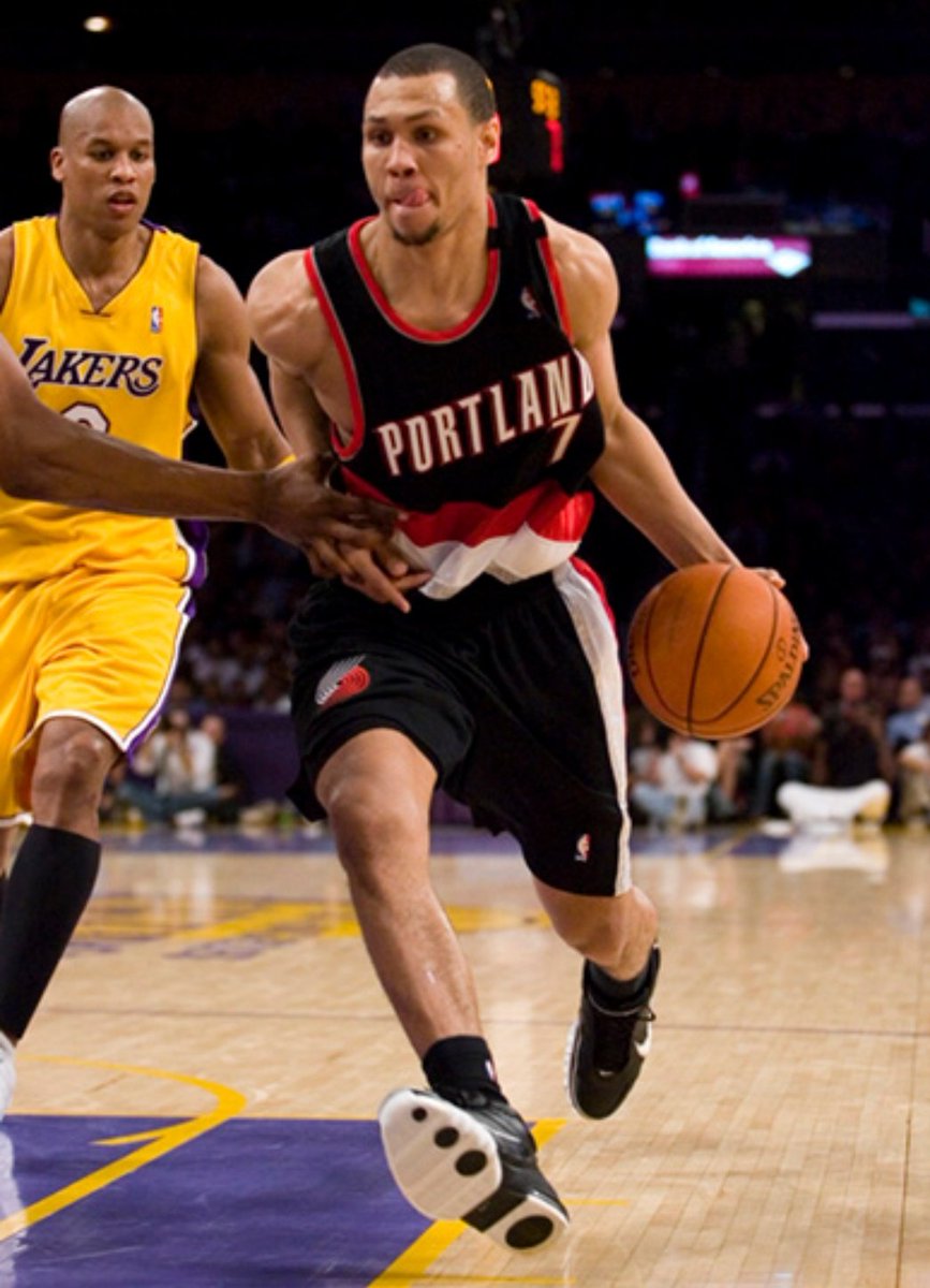 但鲍里妮的 但鲍里妮的