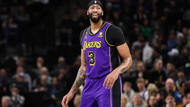 防守端的一 防守端的一